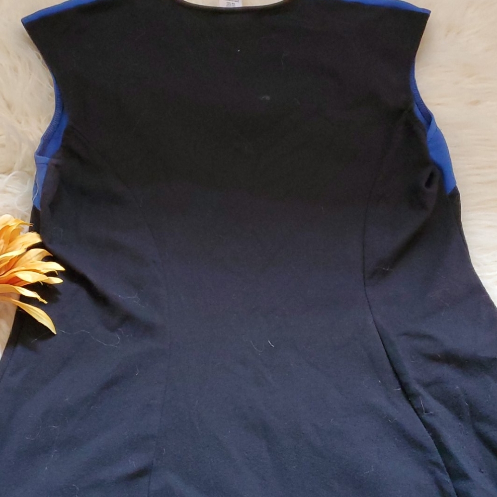 Dress - Picture 4 of 4